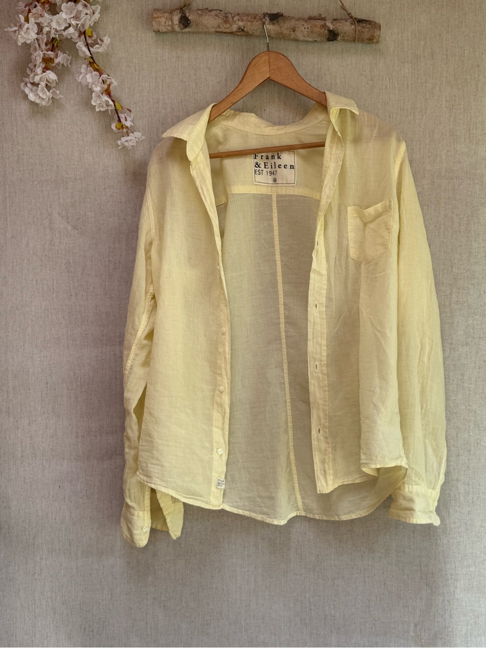 Frank & Eileen  Button Up Shirt Yellow Size M 100% Cotton
